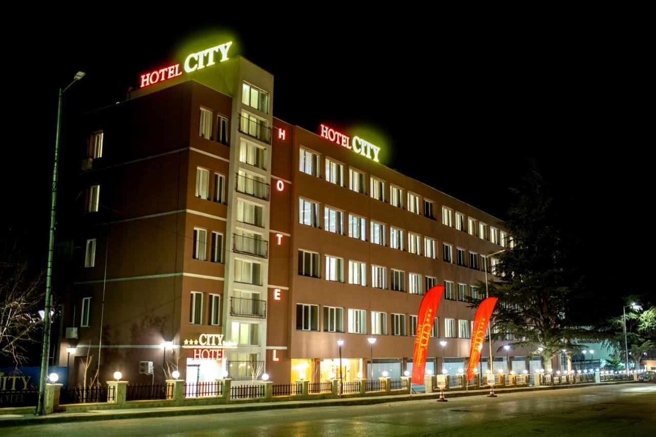 Hotel City Санданський Екстер'єр фото